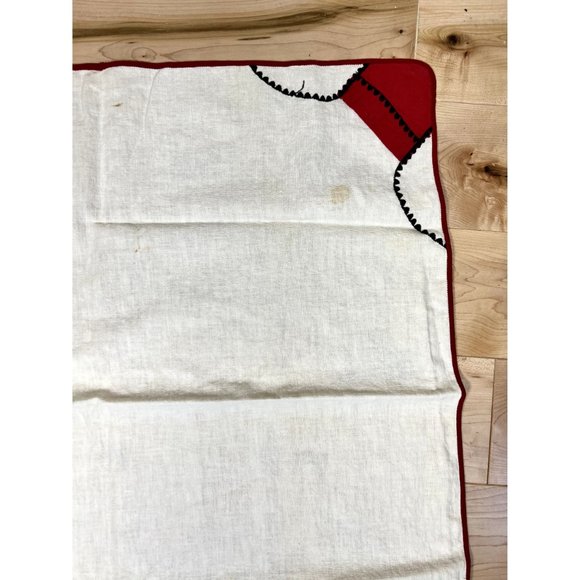 Vintage Pocket Corner Tablecloth - Picture 3 of 5